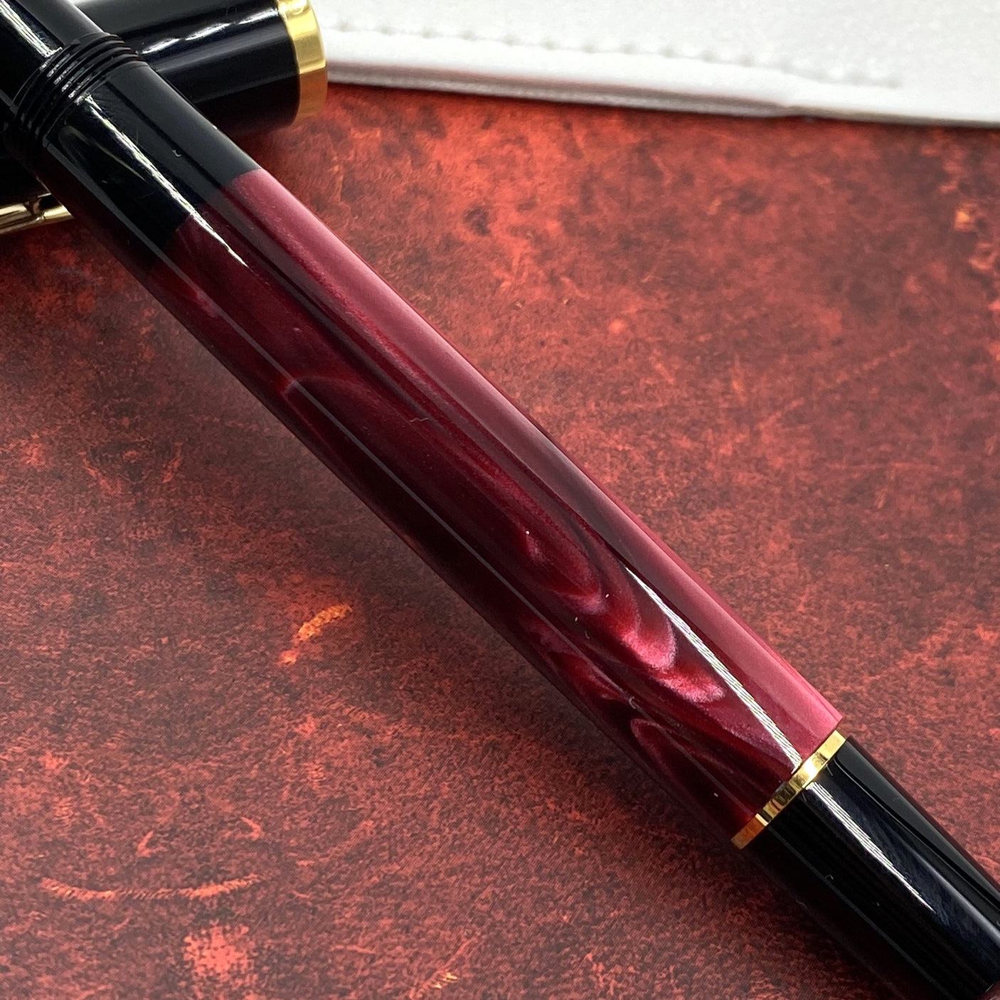 Pelikan Classic M200 Fountain Pen Red Marbled Special Edition