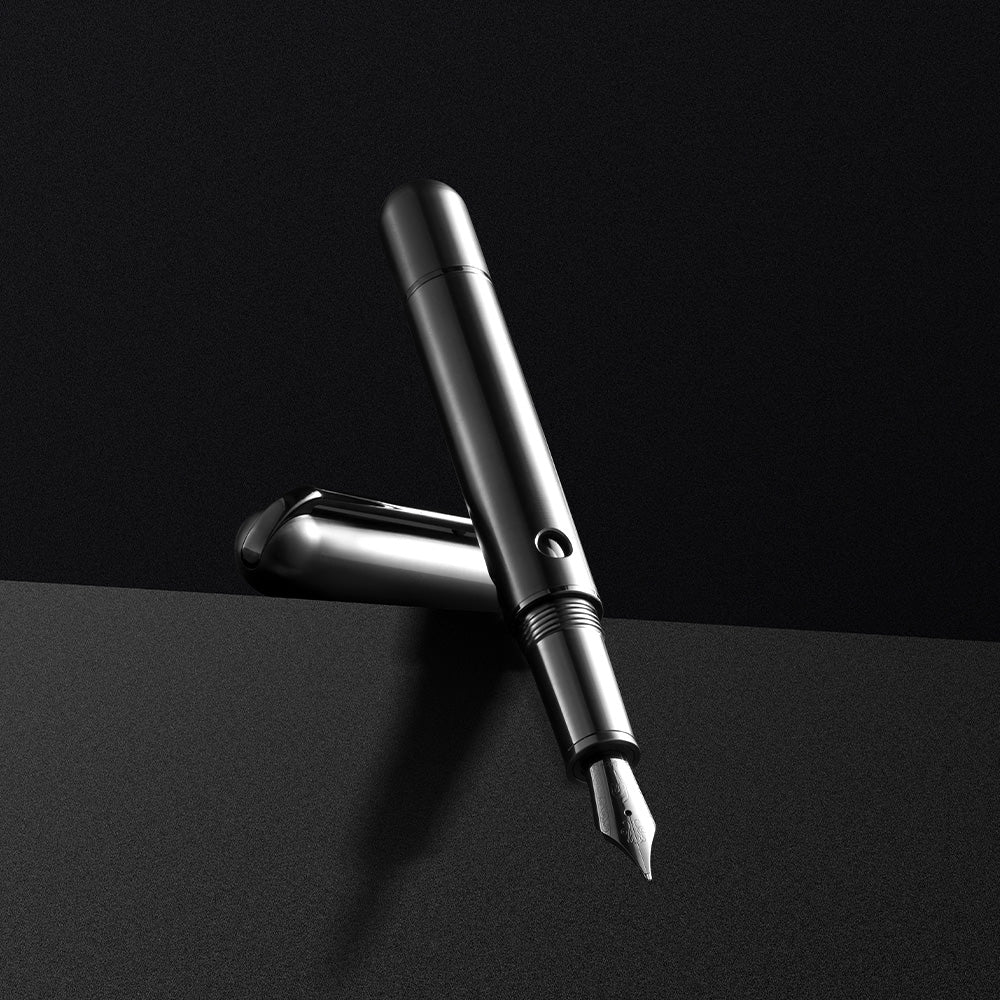 Nahvalur Nautilus Ti Fountain Pen Black