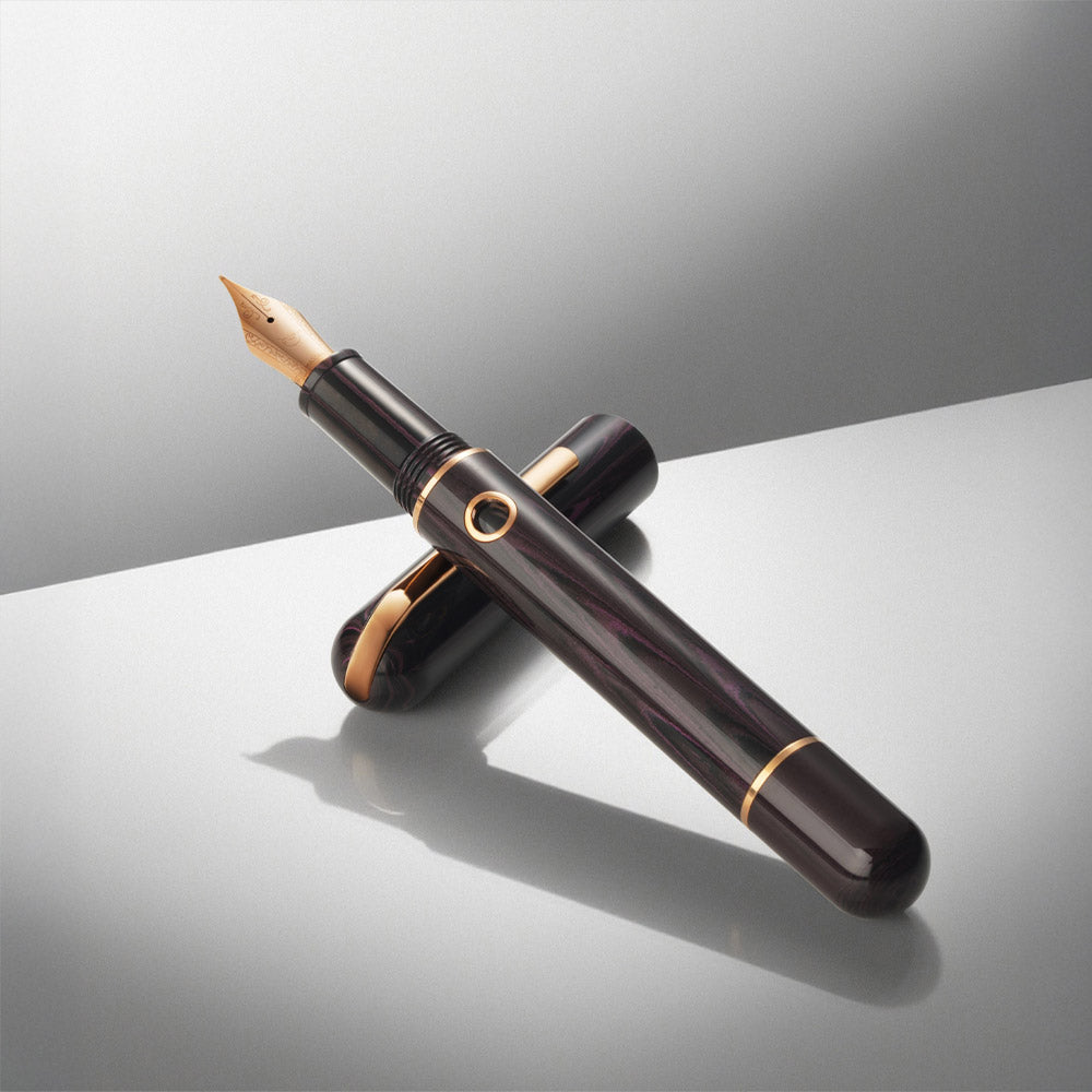 Nahvalur Nautilus Fountain Pen Stylophora Berry Broad