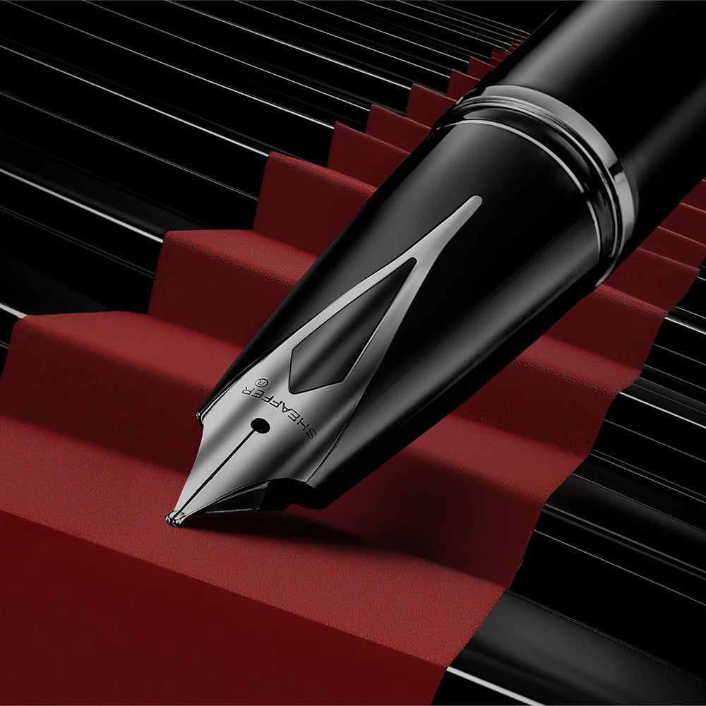 Sheaffer Legacy Fountain Pen Black with Chrome Trim and Leather Case Medium