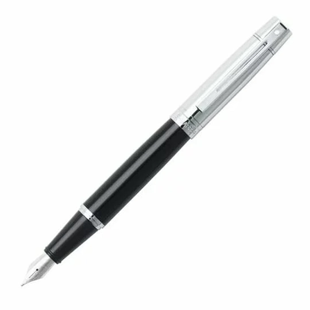 Sheaffer 300 Fountain Pen Glossy Black with Chrome Trim Medium