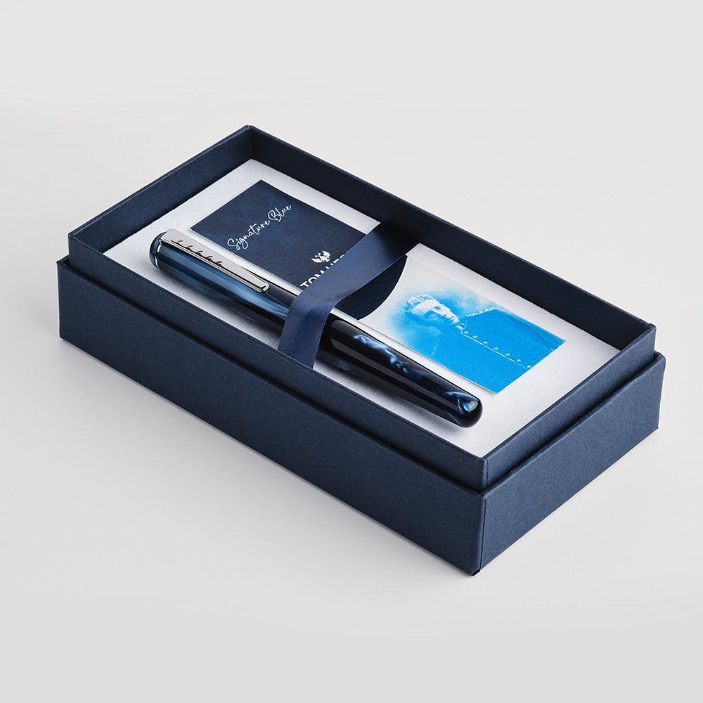 Tom Hessin Charles Collection Fountain Pen Signature Blue