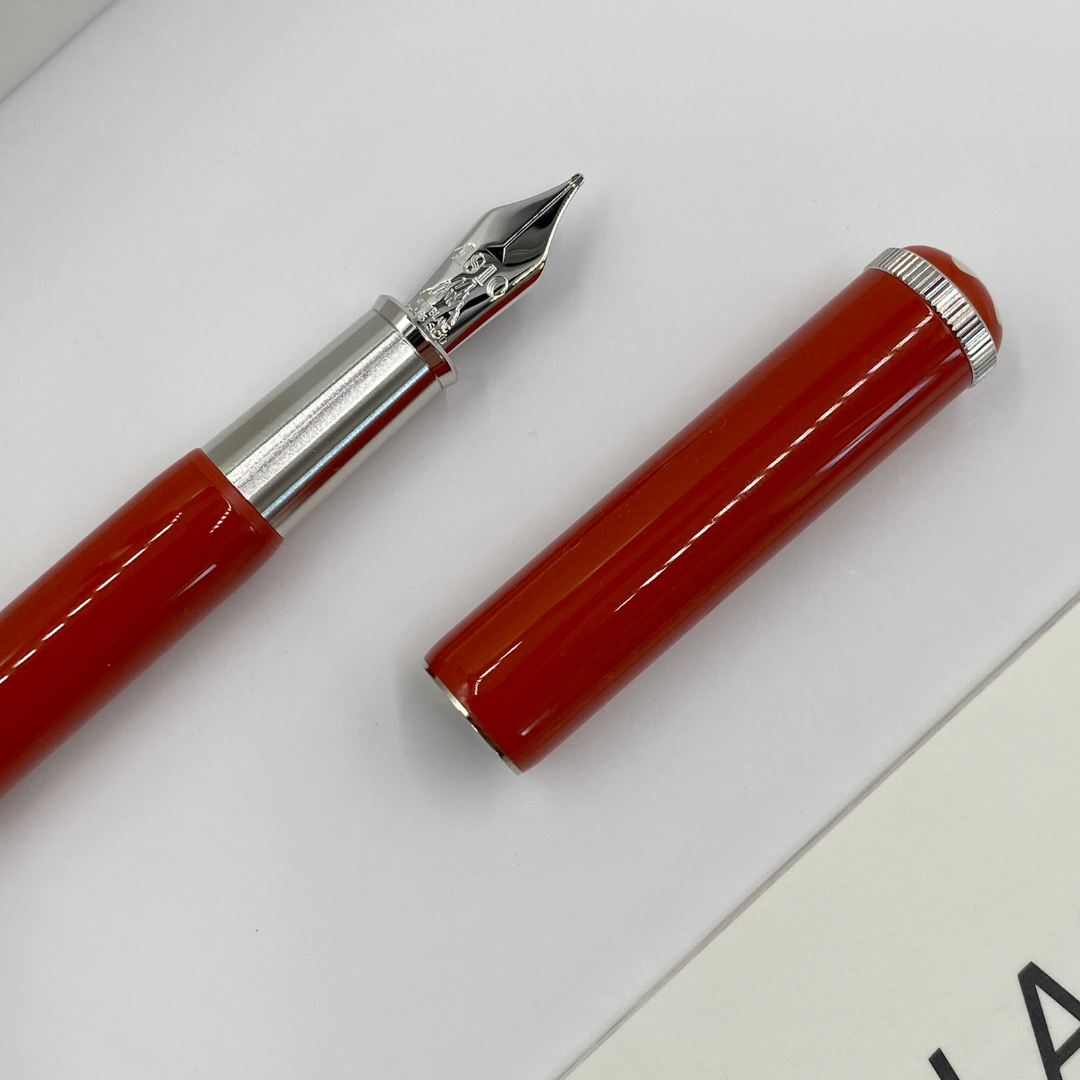 Montblanc Montblanc Heritage Rouge et Noir "Baby" Special Edition Coral-Coloured Fountain Pen