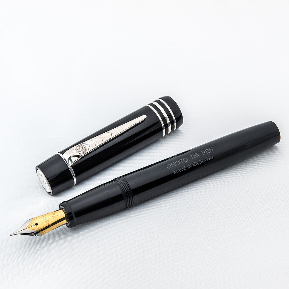 Onoto Magna Classic Fountain Pen Black Plain by Onoto at Cult Pens