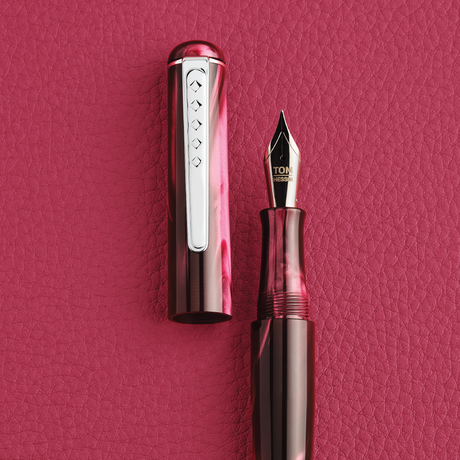 Tom Hessin Charles Collection Fountain Pen Castle Claret