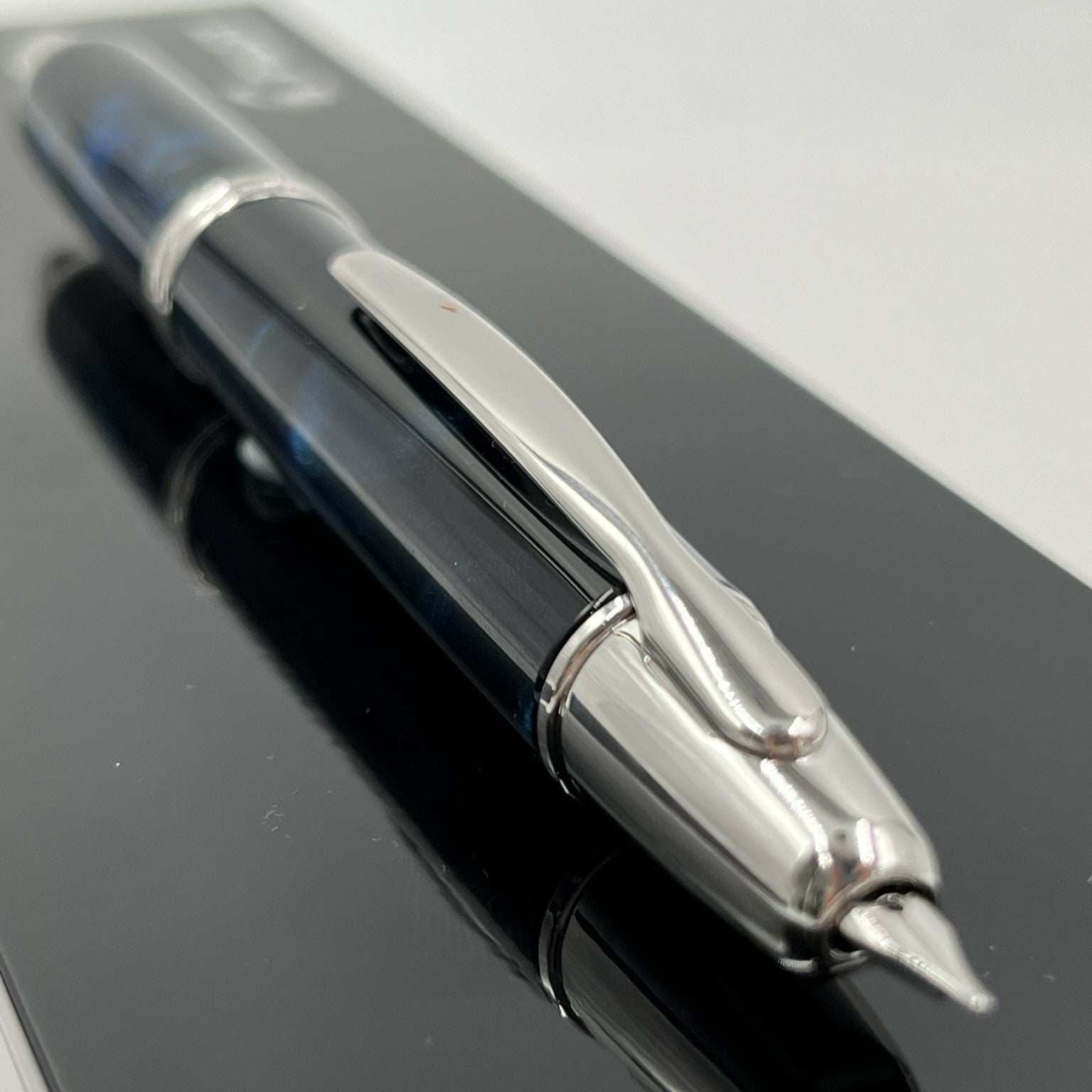 Pilot Capless SE Fountain Pen Blue
