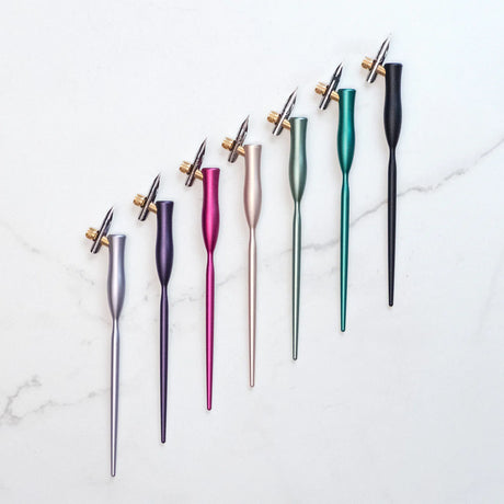 Tom's Studio Flourish Curve Oblique Nib Holder Sage
