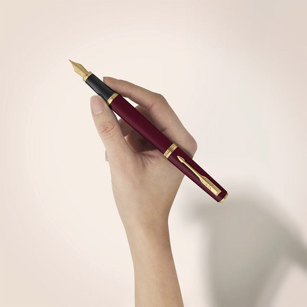Parker Meridian Fountain Pen Red Lacquer with Gold Trim