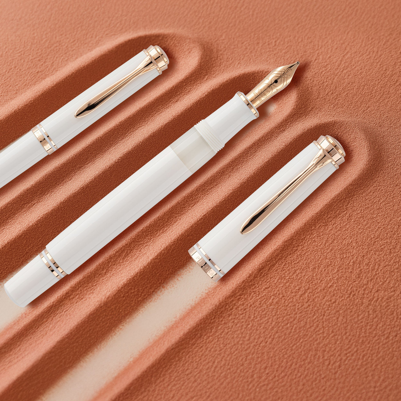 Pelikan Souveran M600 Special Edition Fountain Pen White Rose Gold