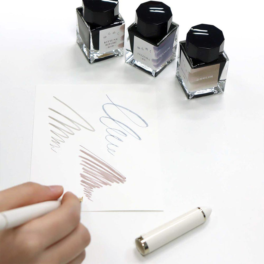 Personalizing a Fountain Pen: Ink & Paper — Japanese Cultural