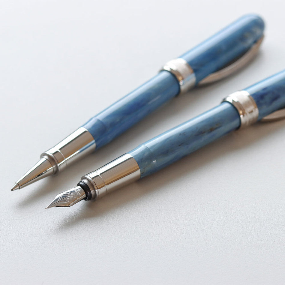 Cult Pens Exclusive Rembrandt Fountain Pen Blue by Visconti by Visconti at Cult Pens