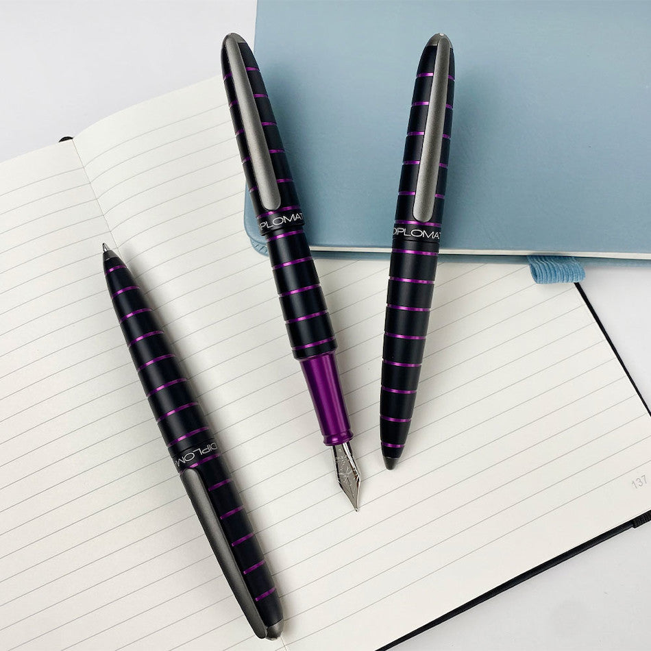 Diplomat Elox Fountain Pen Ring Black/Purple by Diplomat at Cult Pens
