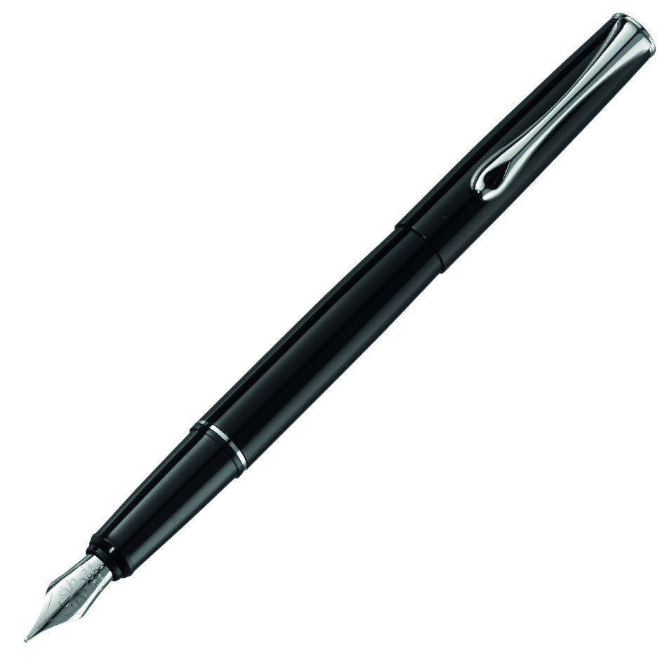 Diplomat Esteem Fountain Pen Black Lacquer by Diplomat at Cult Pens