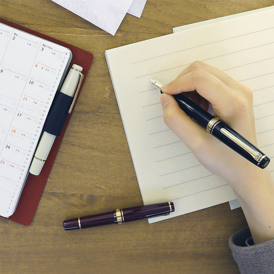 Sailor Professional Gear Slim (Sapporo) Mini Fountain Pen Black by Sailor at Cult Pens