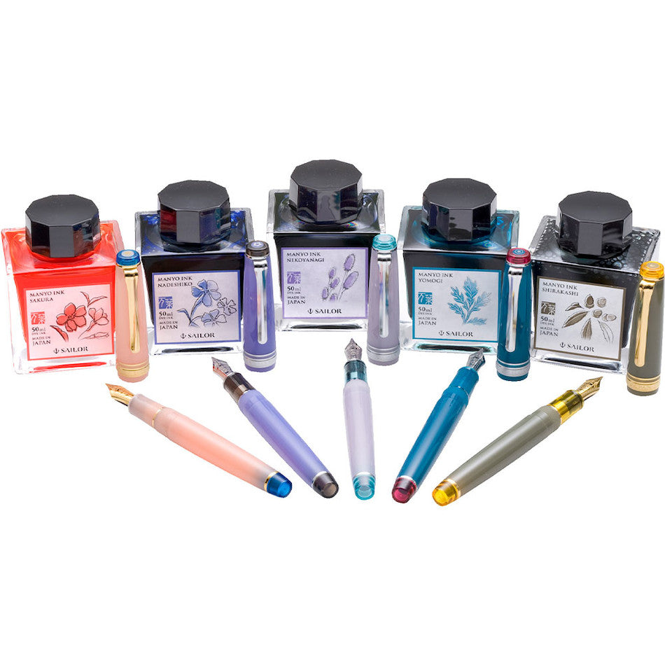 Sailor Manyo Fountain Pen Dianthus with 14K Nib & 50ml Manyo Nadeshiko Ink by Sailor at Cult Pens